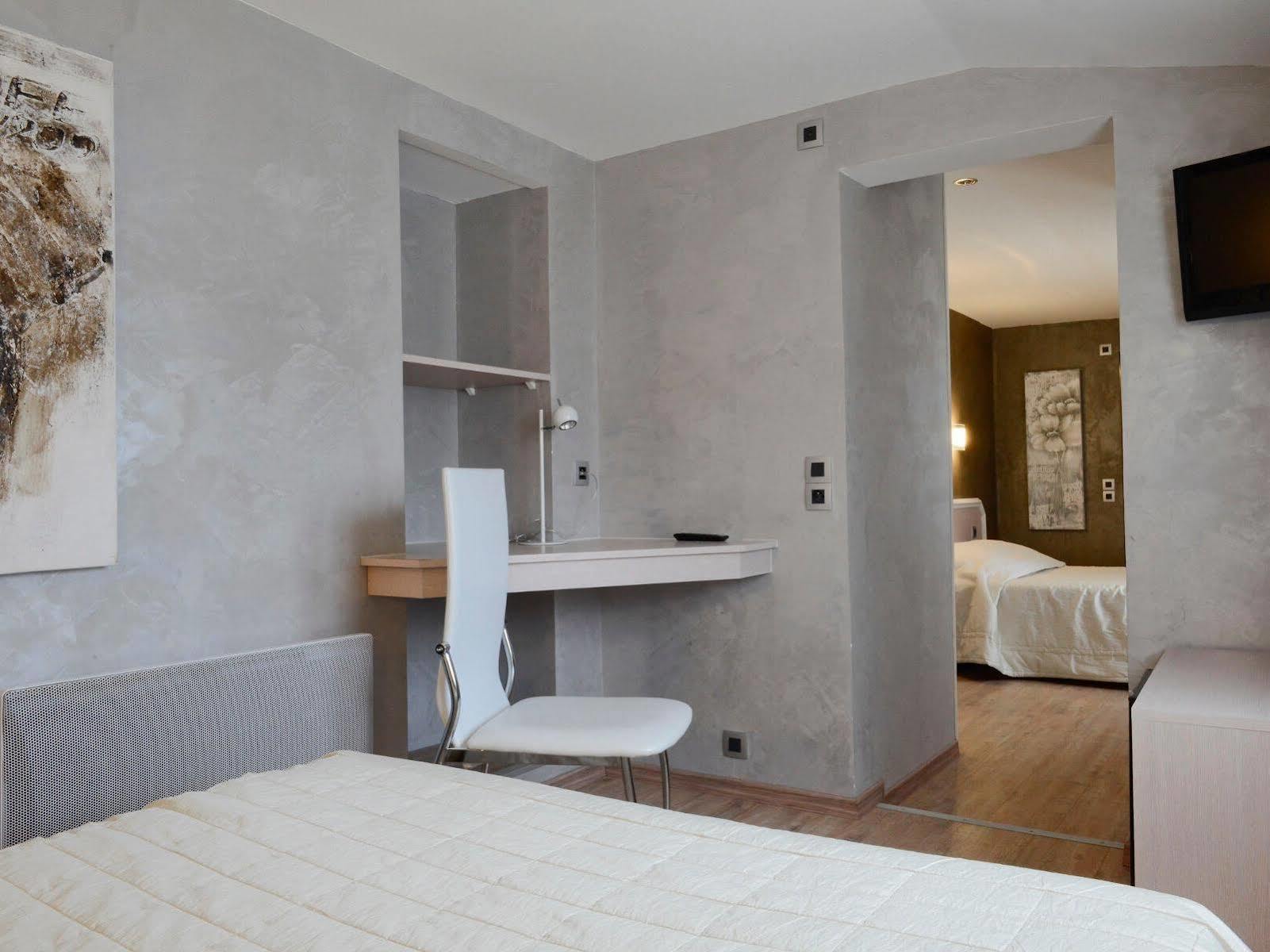 La Glycine Hotel, Et Bien-etre Hotel 2*