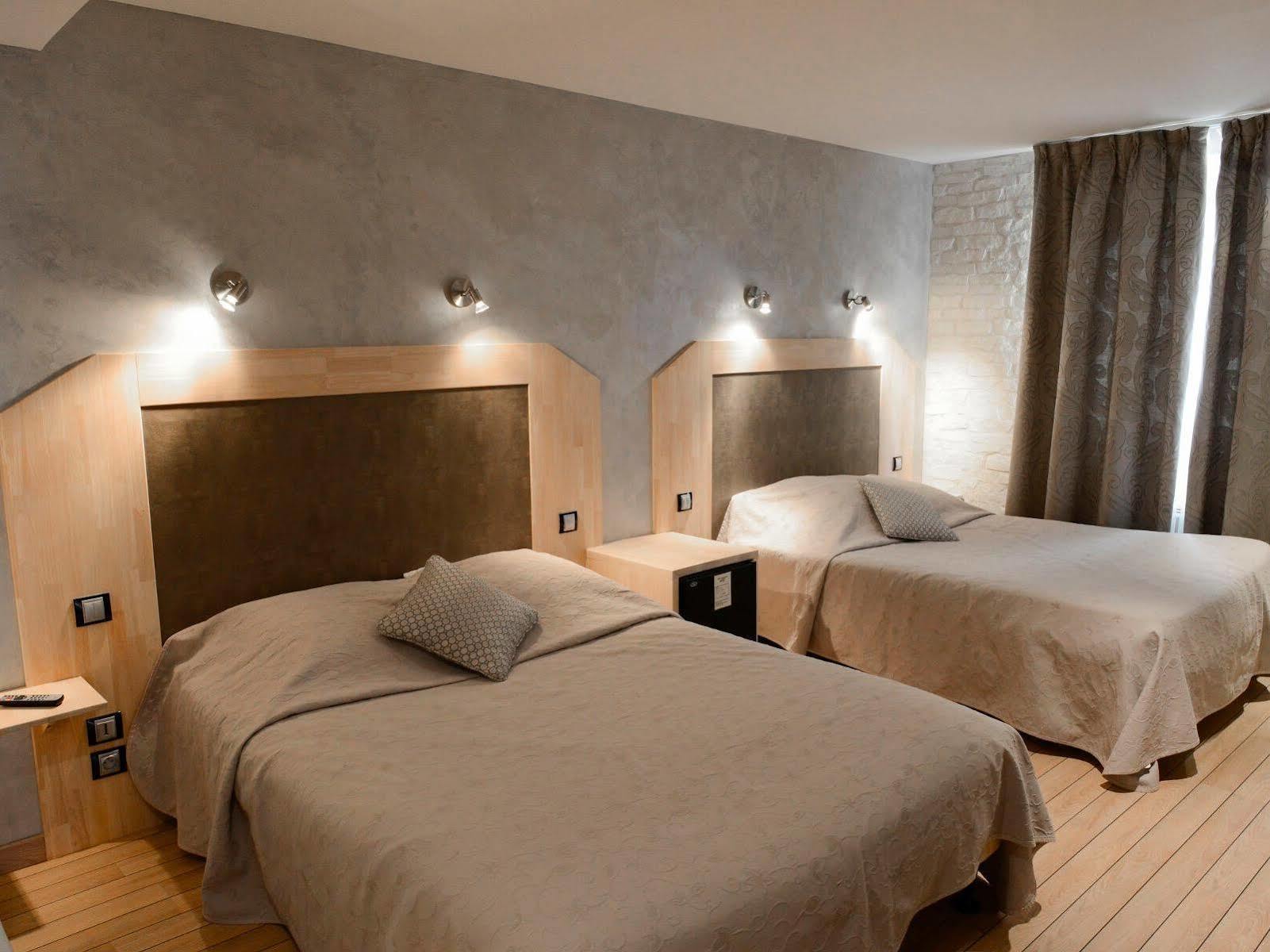 Hotel La Glycine Hotel, Et Bien-etre